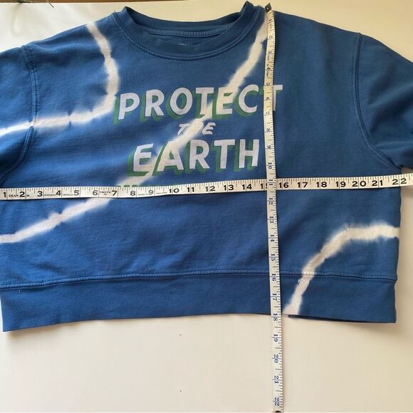 Parks Project Blue Tie Dye “Protect The Earth” Cropped Sweatshirt small - Picture 6 of 7